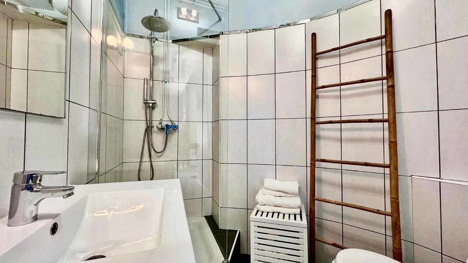 Aparthotel Riviera - Maison Alban - Old Port Nice